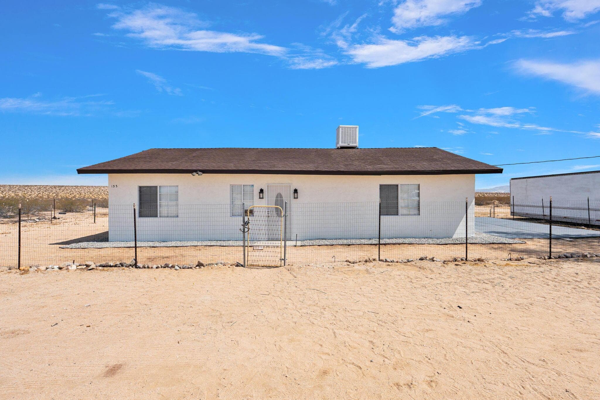 1-web-or-mls-CYB04291